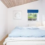 6 Person Holiday Home In Borkop * 보르콥