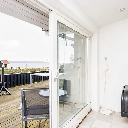 Panoramic Retreat In Andkaer Vig